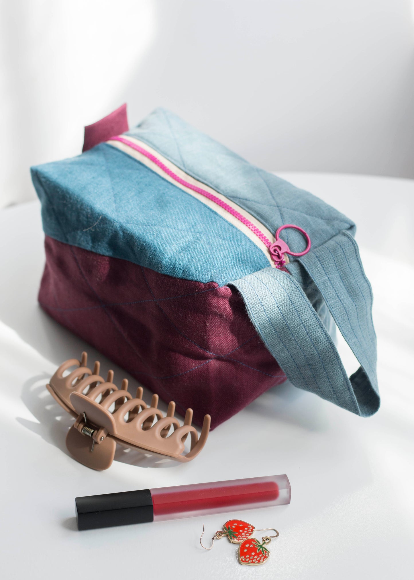 Blue Wine | Linen Quilted Pouch