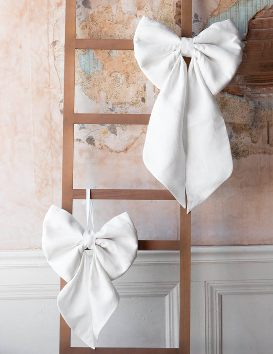 White Giant Linen Bow