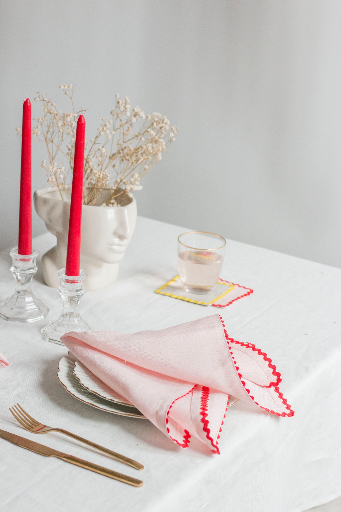 Set of 2 Pink Linen Napkins With Red Rick-Rack Trim