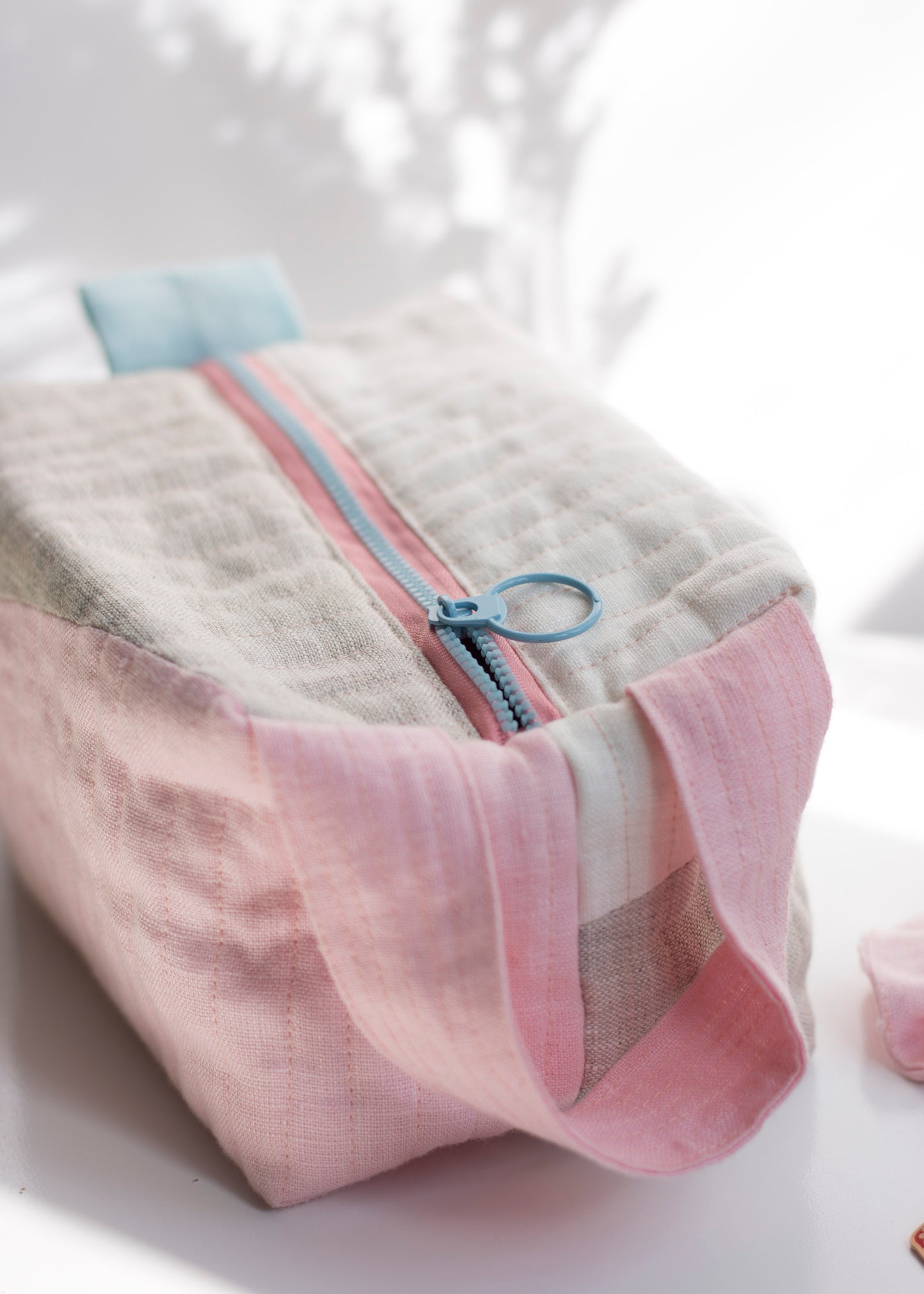 Linen Quilted Pouch (Blue Pink)