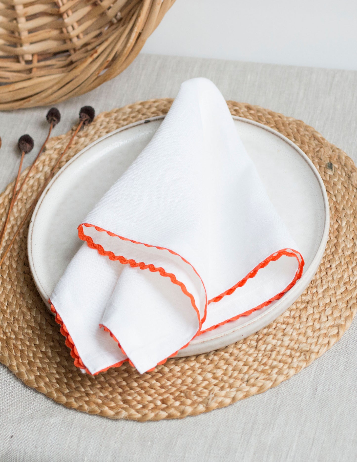 Set of 2 White Linen Napkins With Orange Rick-Rack Trim