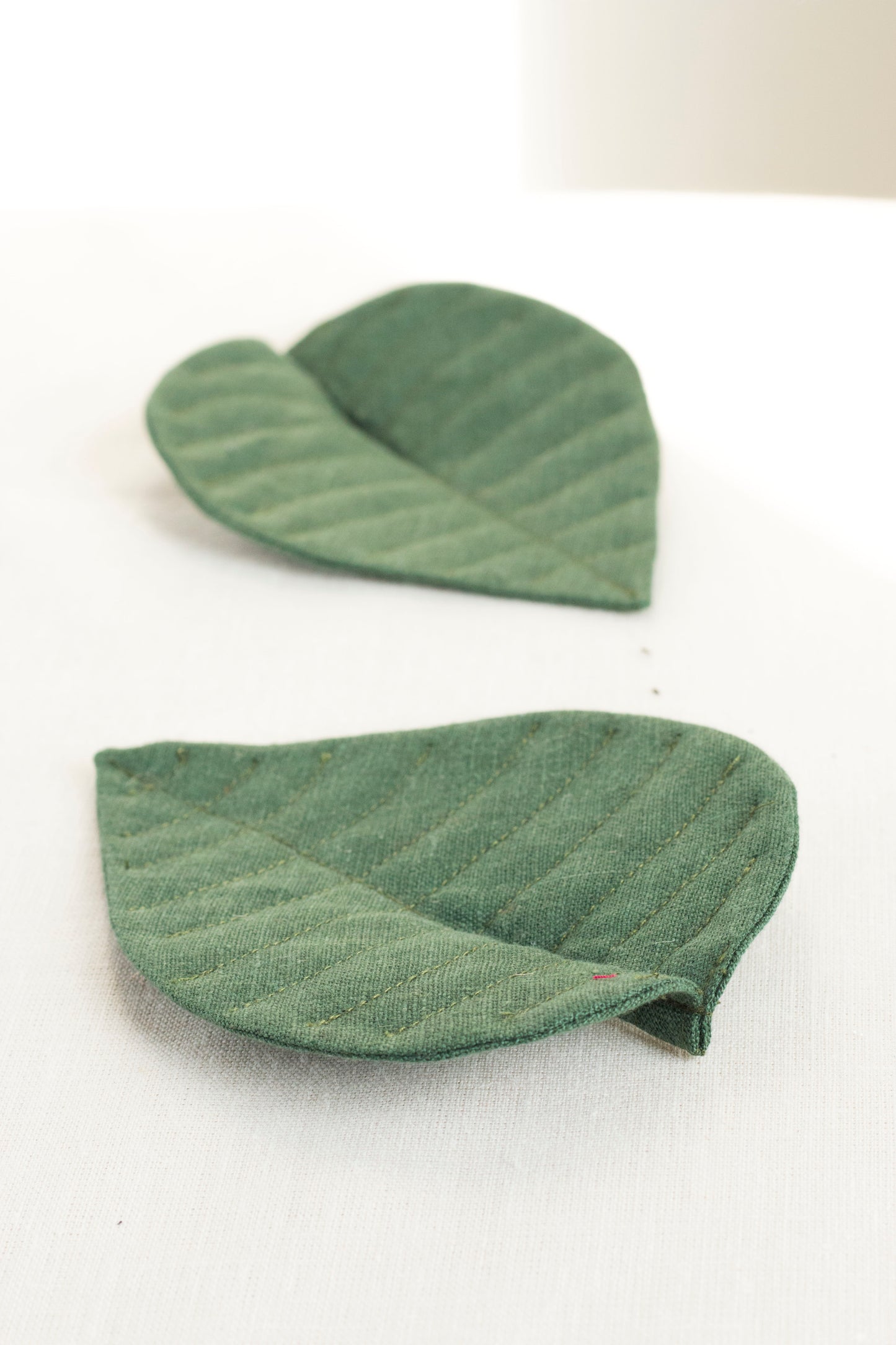 Linen Green Leaf Coaster Set of 2